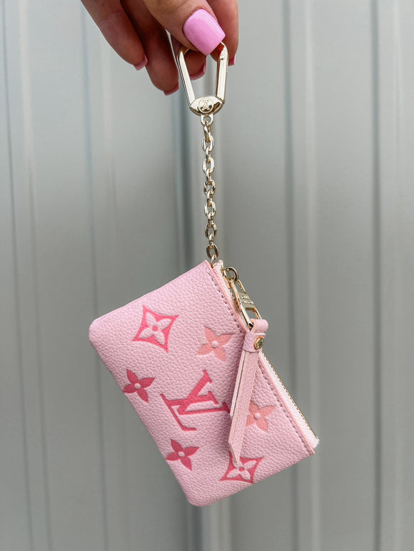 PRE-ORDER Clip Pouch Pink