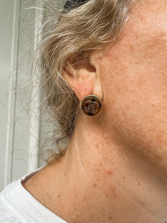 PRE-ORDER Tortoise Stud Earrings